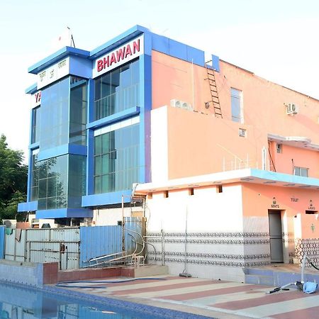 Oyo 22221 Yadav Hotel Bhiwadi Eksteriør billede