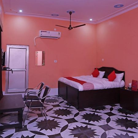 Oyo 22221 Yadav Hotel Bhiwadi Eksteriør billede