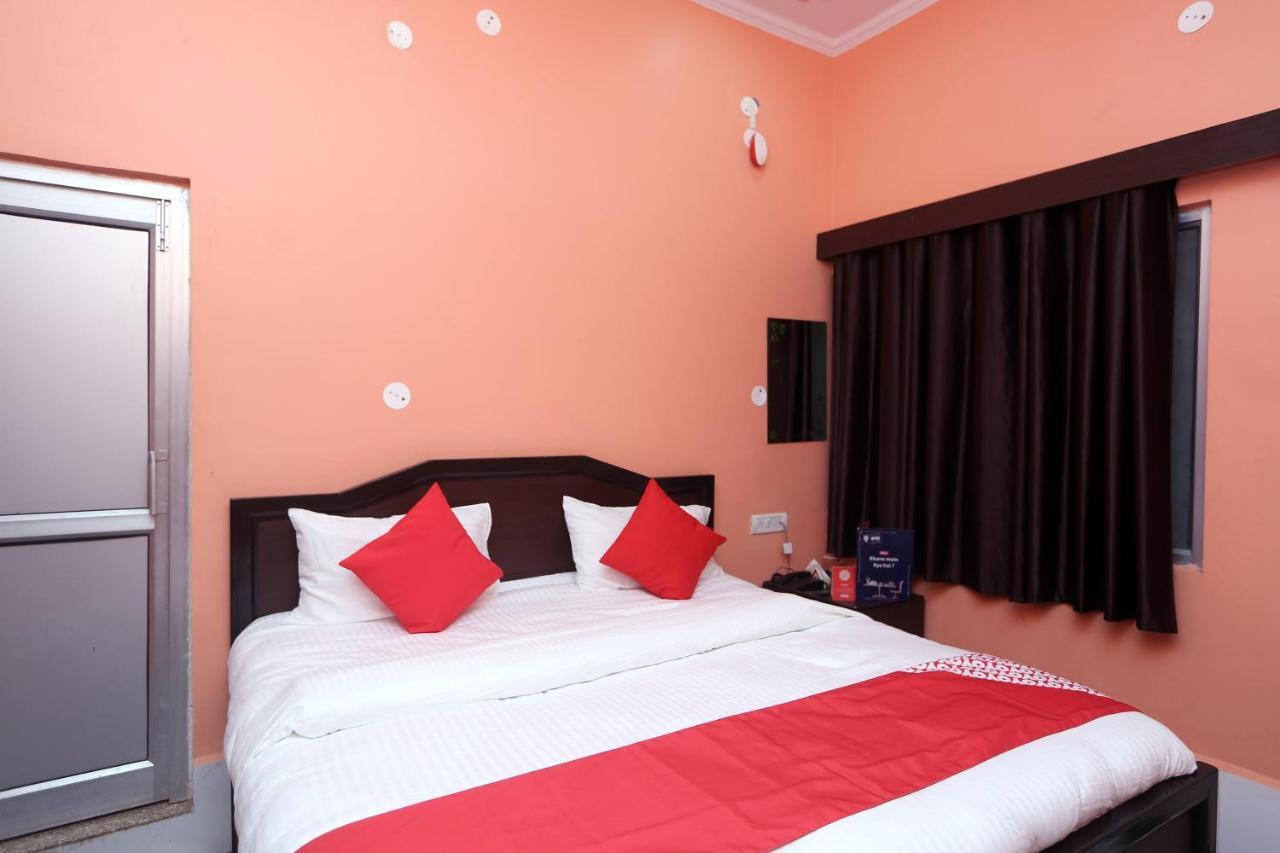 Oyo 22221 Yadav Hotel Bhiwadi Eksteriør billede