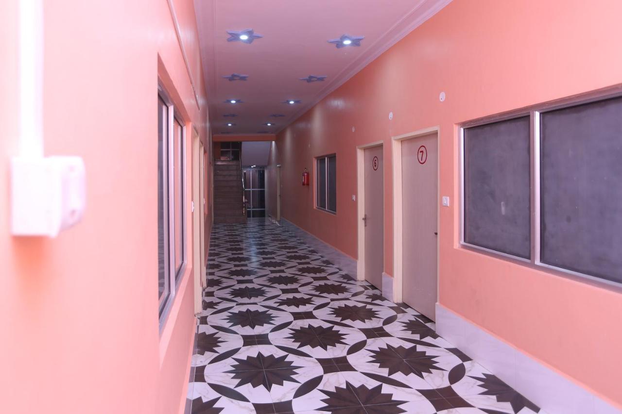 Oyo 22221 Yadav Hotel Bhiwadi Eksteriør billede